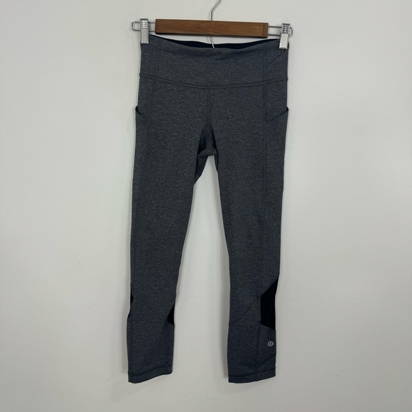 Lululemon Pace Rival Crop Heathered Black / Heathered Slate Size 2 - Picture 2 of 14